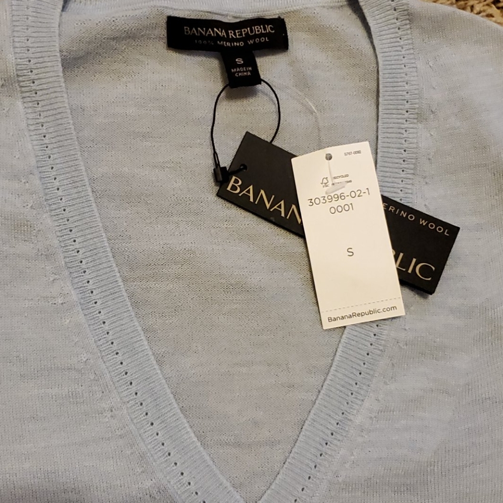 Banana Republic V-neck Sweater